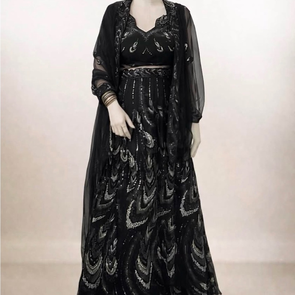 Elegant Black Indian Lehenga (3-Piece Set) – Worn Once! ✨